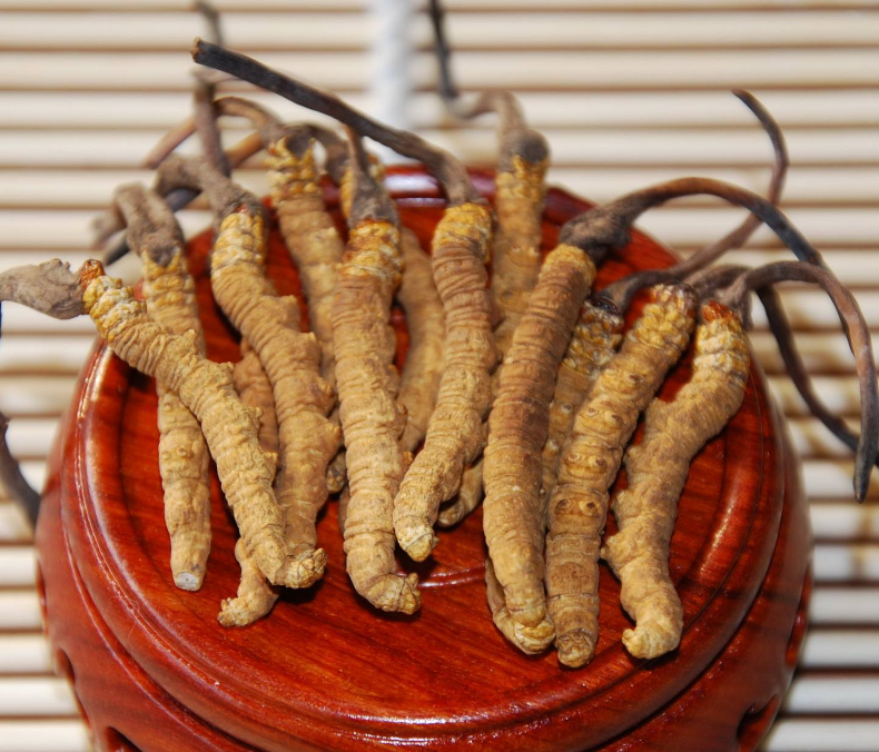 三角附近礼品回收店