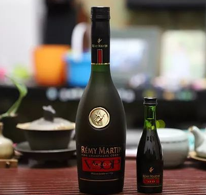 厚街洋酒回收价格实时报价