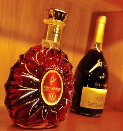 南头人头马洋酒回收行情