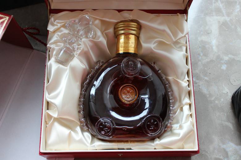 源城回收轩尼诗XO洋酒-2斤-3斤-6斤轩尼诗XO洋酒回收价格