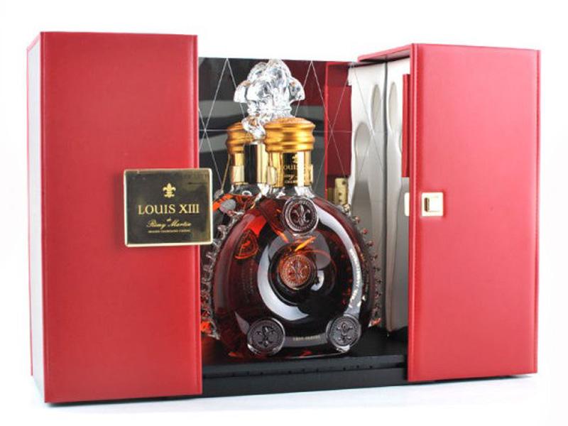 石排路易十三洋酒回收高价上门