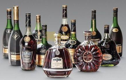 马爹利洋酒回收图片